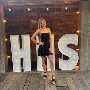 Meet your Posher, Ariel